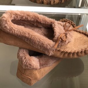 NEW Moccasins (8/9)
